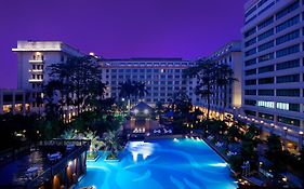 Dong Fang Hotel Guangzhou - Free Shuttle Bus To Canton Fair Complex & Overseas Buyer Registration Services Facilities photo