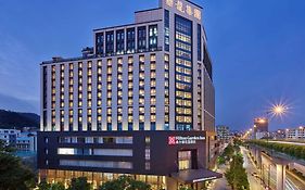 Hilton Garden Inn Guangzhou Tianhe - Free Shuttle Bus To Pazhou During Canton Fair Period And Buyers Registration Counter Available Exterior photo
