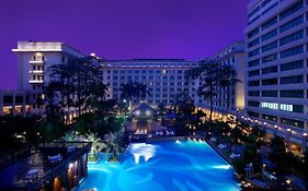 Dong Fang Hotel Guangzhou Exterior photo