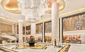 Hilton Guangzhou Baiyun - Free Shuttle Bus And Registration Counter For Canton Fair Period Exterior photo