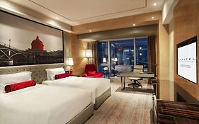 Sofitel Guangzhou Sunrich Hotel Exterior photo