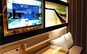 Lavande Hotel Guangzhou Tianhe Zhengjia Plaza Exterior photo