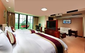 New World Hotel Guangzhou Exterior photo